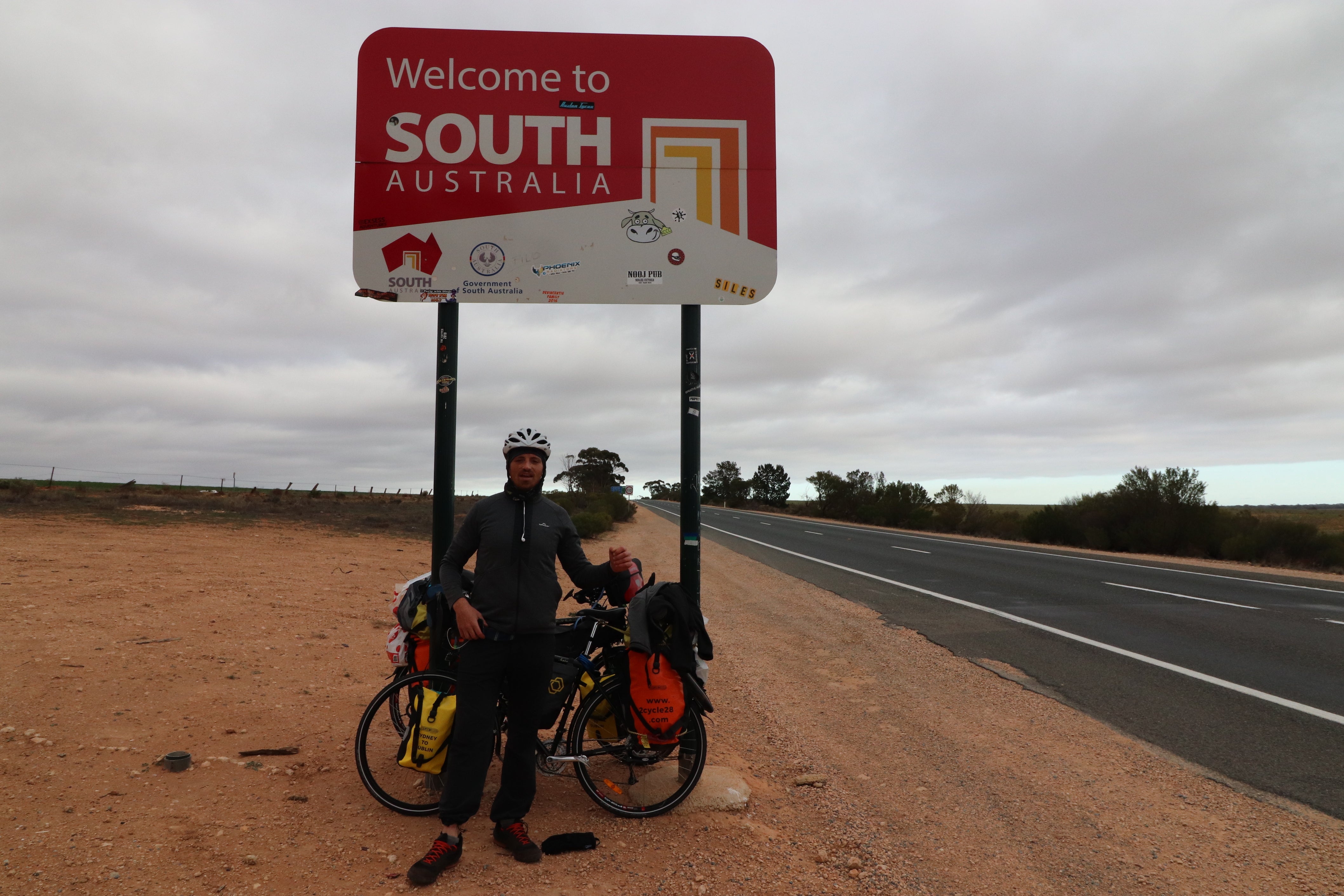 Crossing the border from Victoria to South Australia 